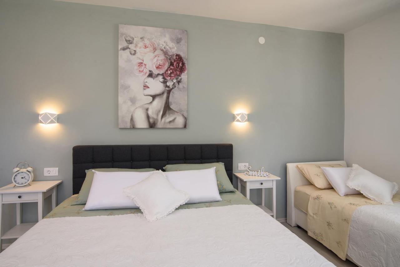 Luxury Apartment Hajdi Trogir Exterior foto